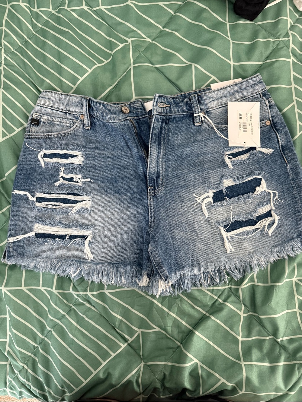 NWT KanCan Mom Shorts